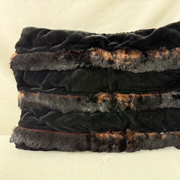 Vintage Brown and Black Fur Hand Warmer Purse Velvet Backing Zipper - Picture 2 of 14